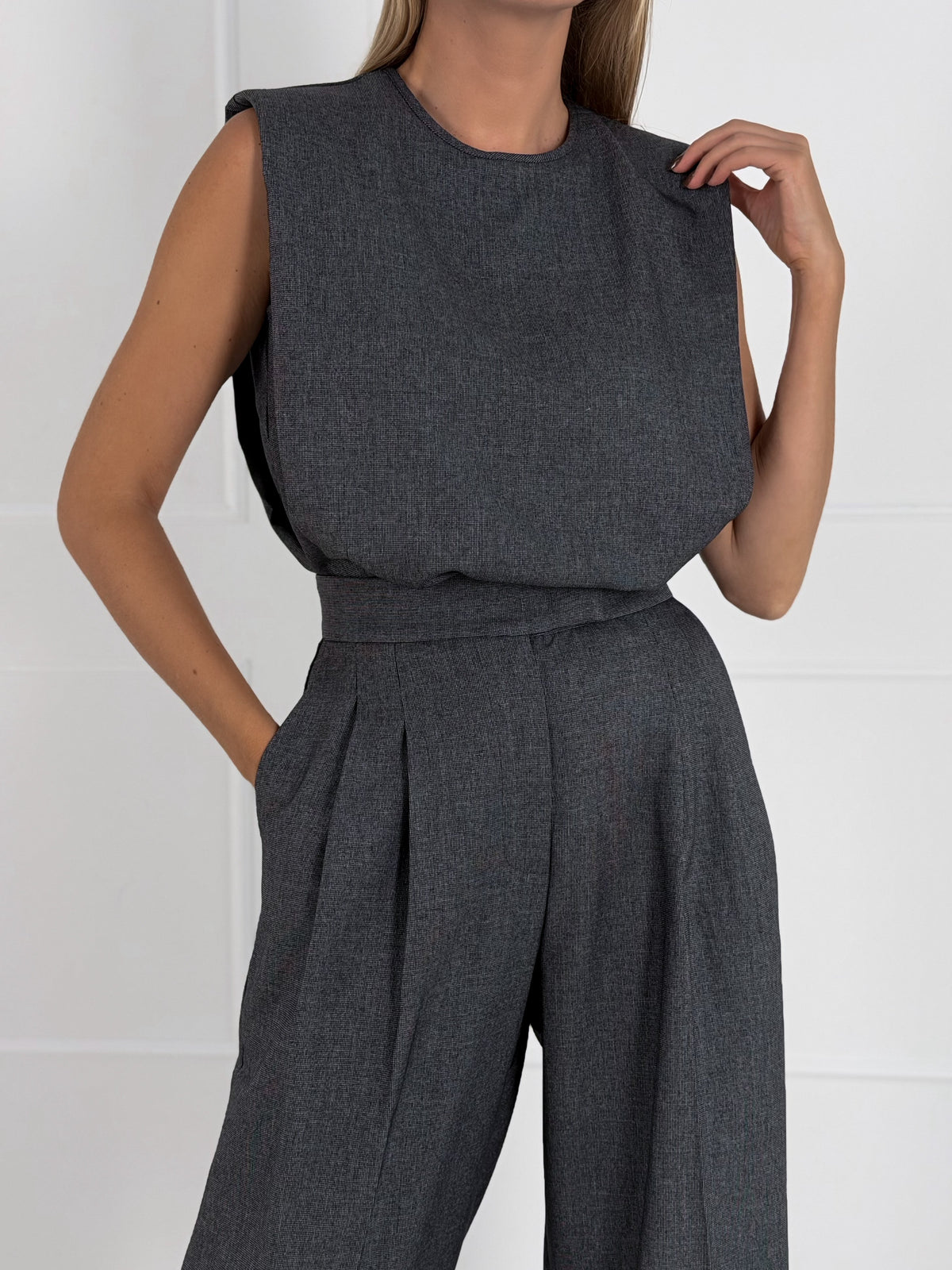 Moteriška puošni palaidinė JULIETA Juoda