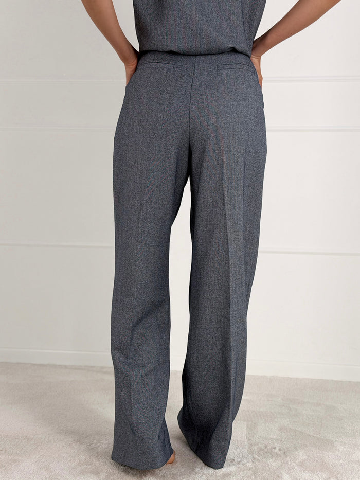 Moteriškos plačios klasikinės kelnės JULIETA Tamsiai mėlyna