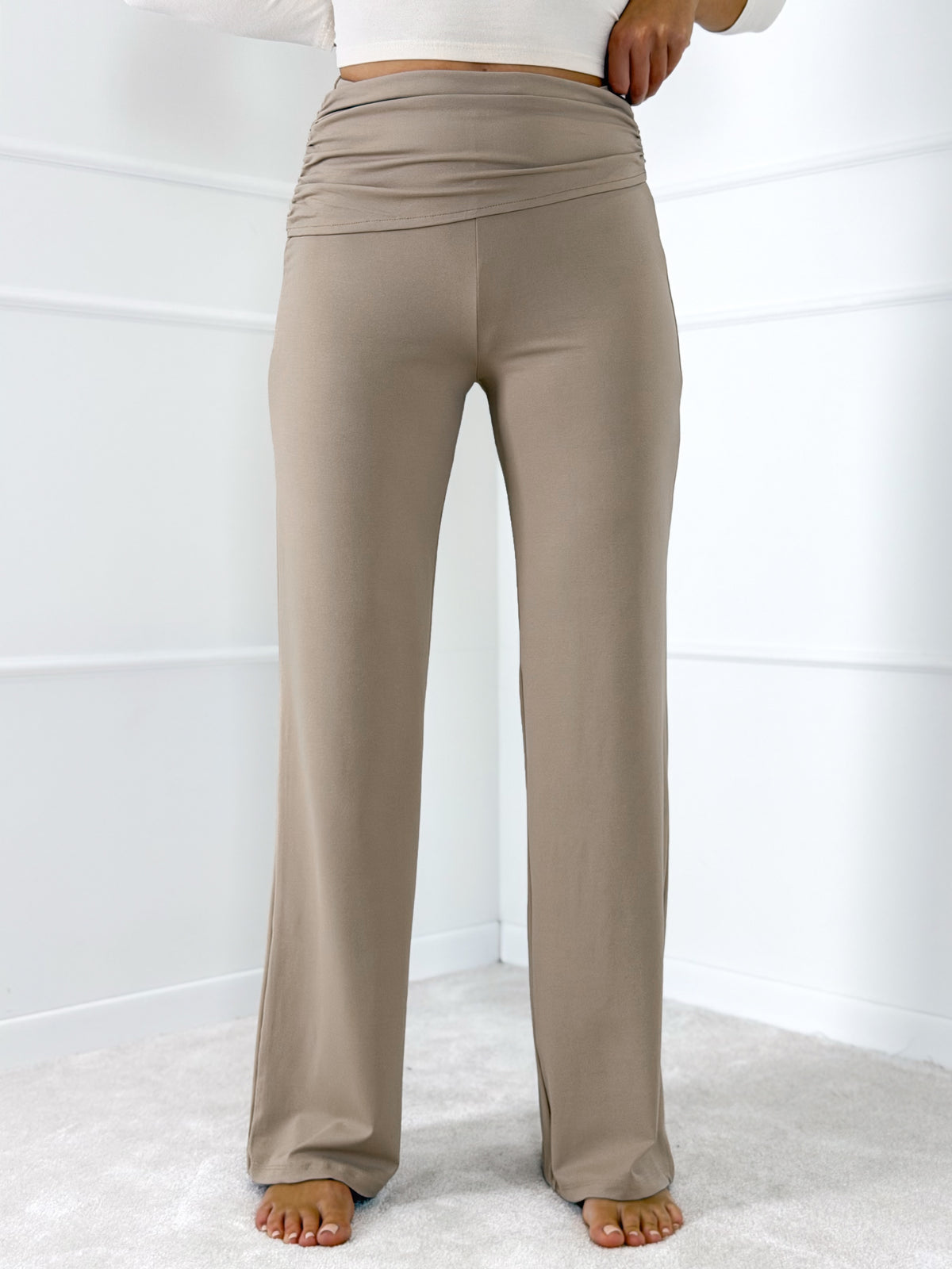 Moteriškos laisvalaikio kelnės MILLER Kreminė