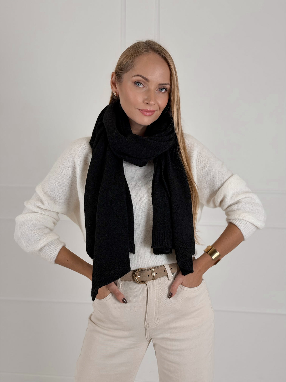 Moteriškas šiltas šalikas su merino vilna RIPLEY Juoda