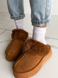 Moteriški UGG stiliaus batai su platforma JOHN Ruda