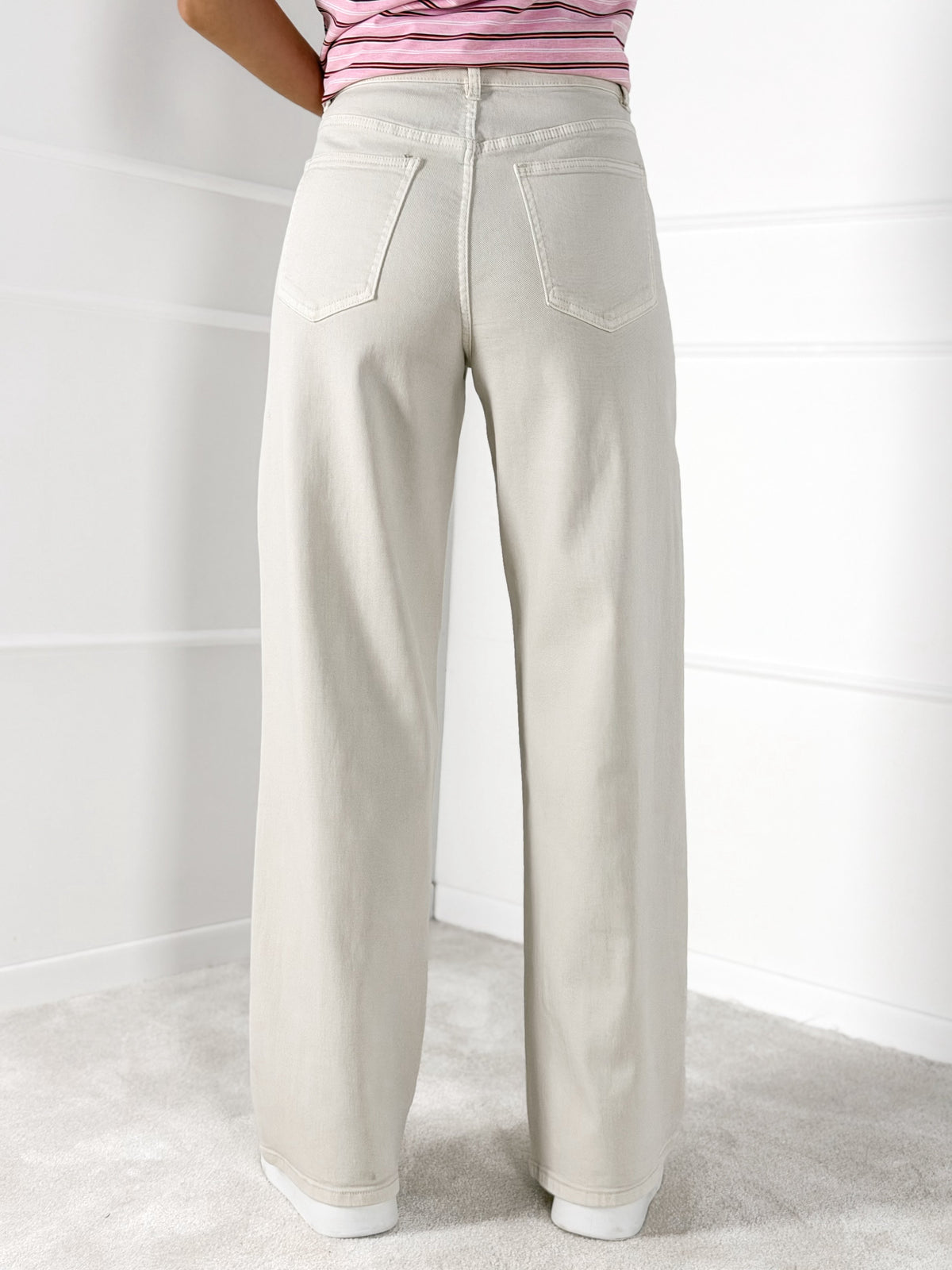 DAD FIT moteriški džinsai SEBASTIAN Kreminė