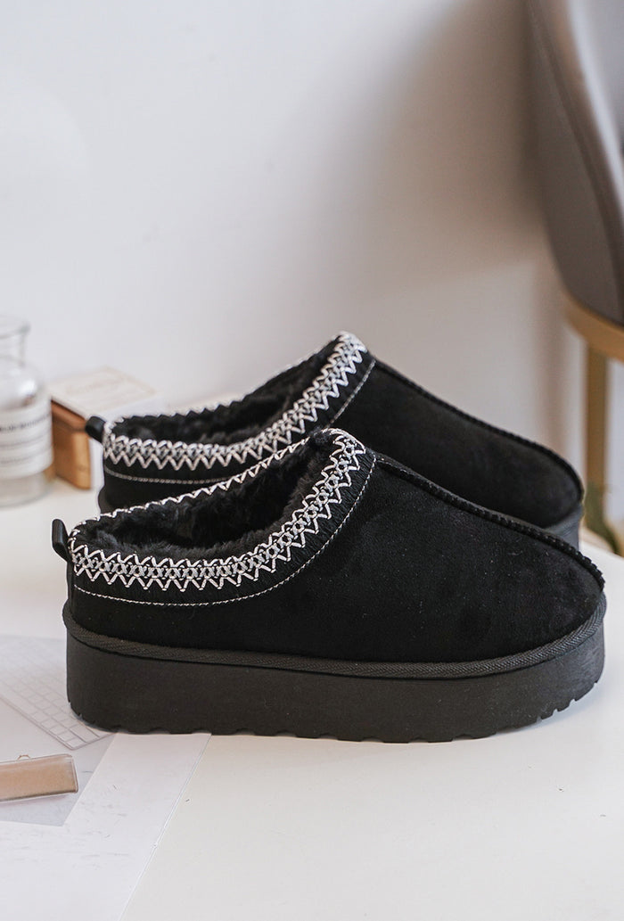 Moteriški UGG stiliaus batai su platforma HILO Juoda