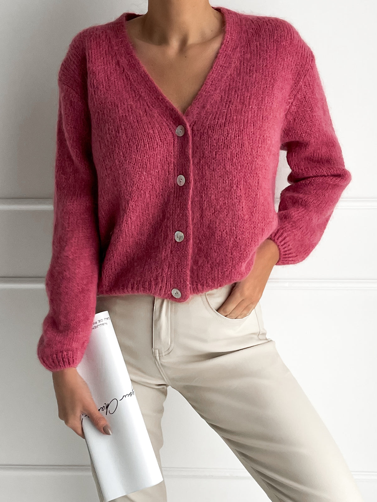 Moteriškas itališkas susagstomas moheros vilnos megztinis FROSTY Rožinė