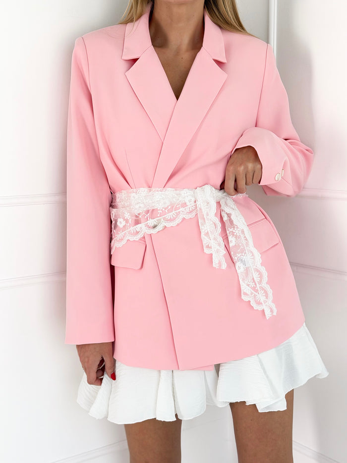 Moteriška trikampė nėriniuota skarelė CALLA Balta