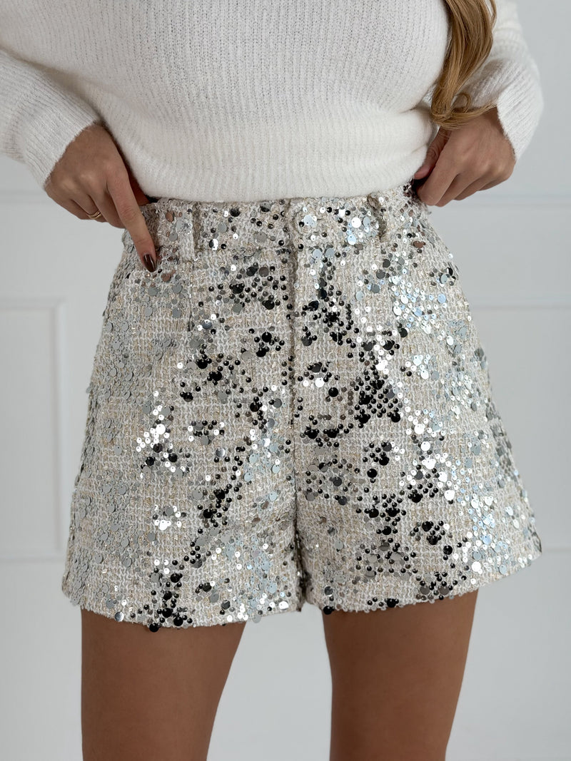 Moteriški puošnūs šortai NICOLA Sidabrinė