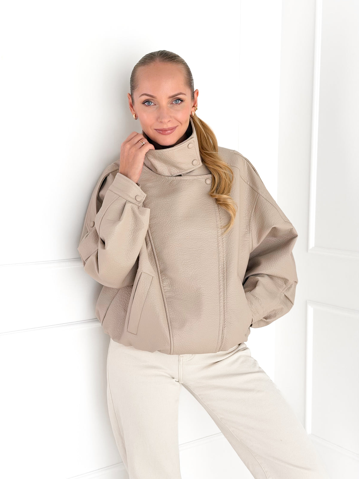 Moteriškas eko odos švarkas BAXLEY Kreminė