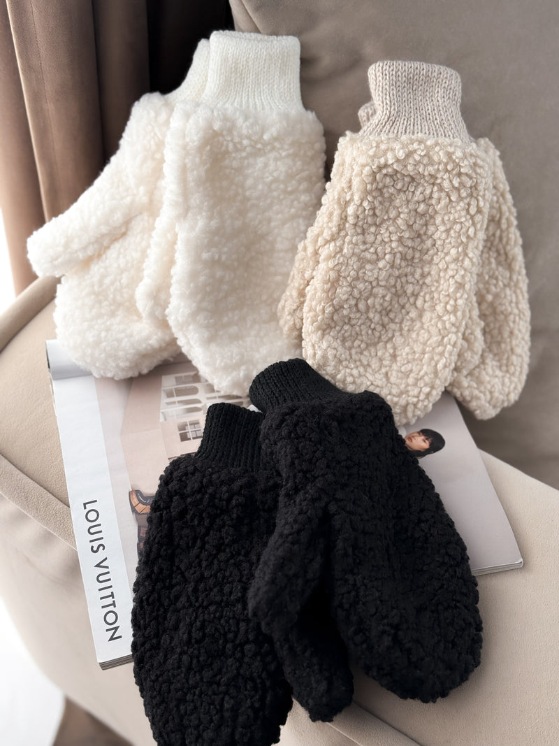 Moteriškos šiltos teddy kumštinės pirštinės BRONTE Balta