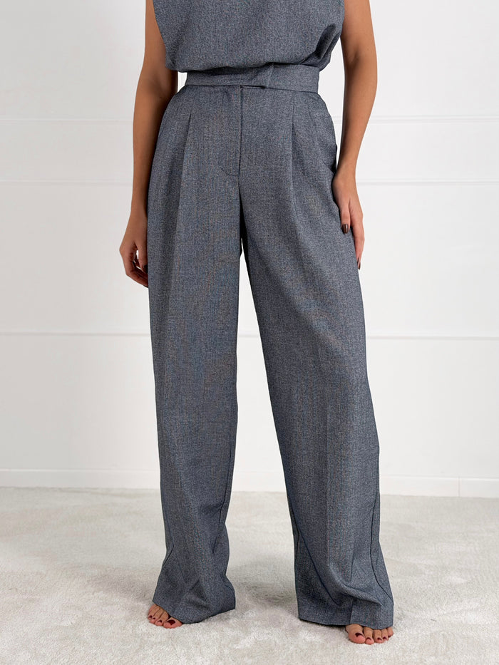 Moteriškos plačios klasikinės kelnės JULIETA Tamsiai mėlyna