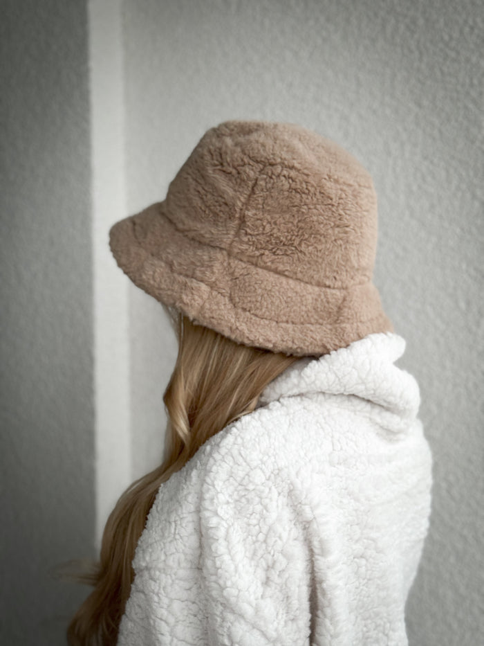 Moteriška šilta teddy kepurė MILLIE Ruda