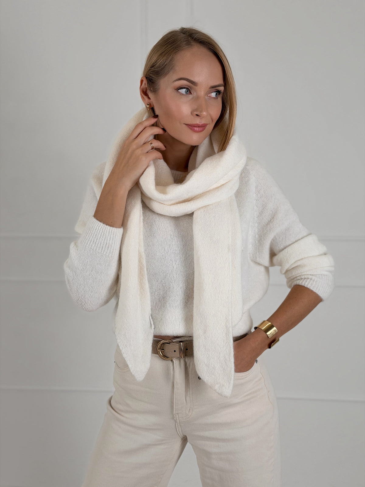 Moteriškas šiltas šalikas su merino vilna HARVEY Balta