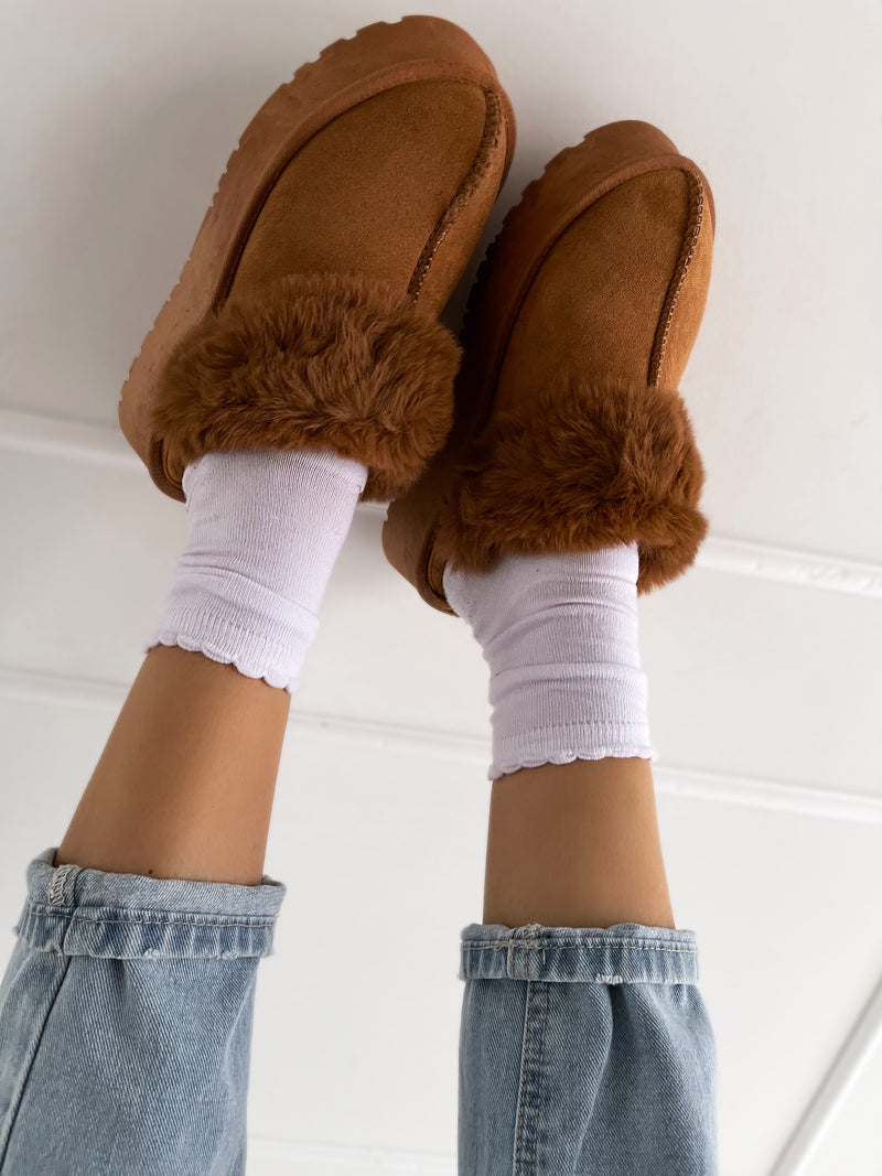 Moteriški UGG stiliaus batai su platforma JOHN Ruda