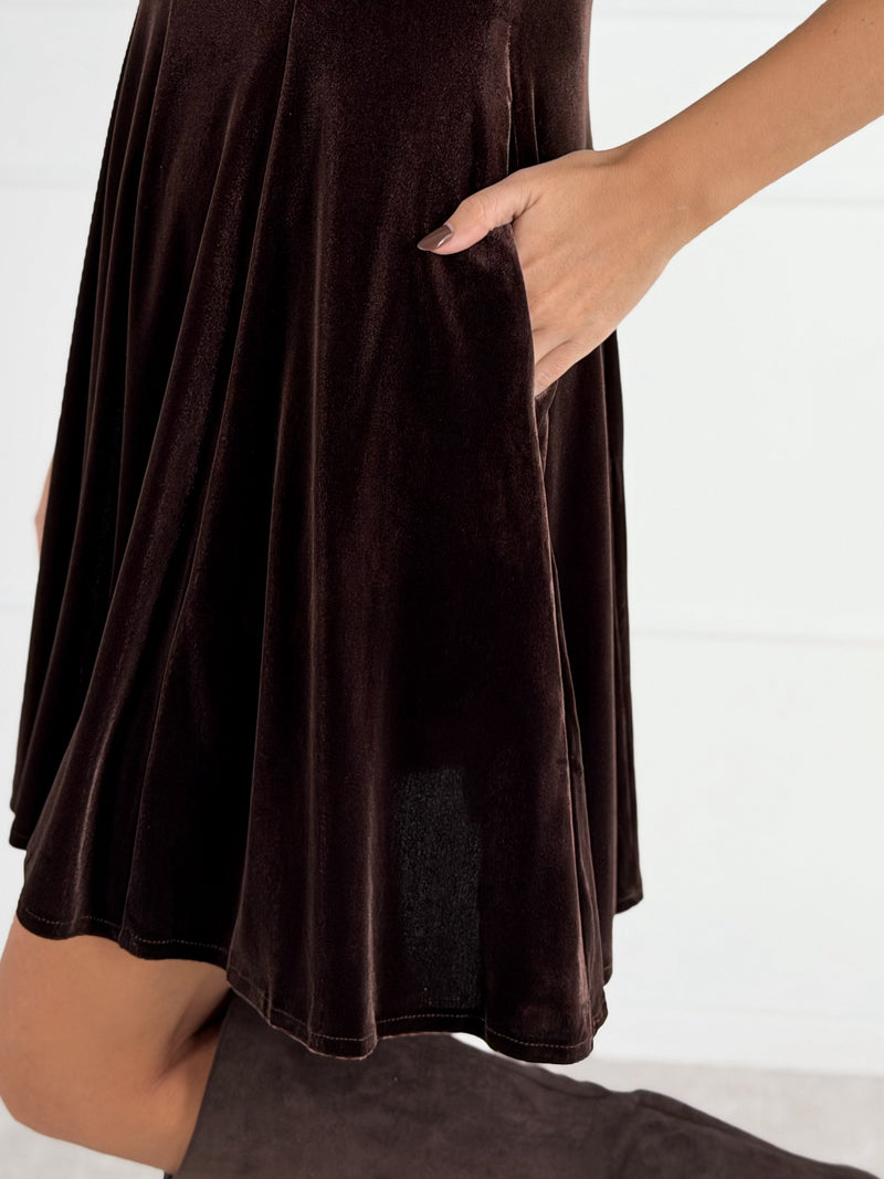 Moteriška veliūrinė suknelė LIANA Ruda