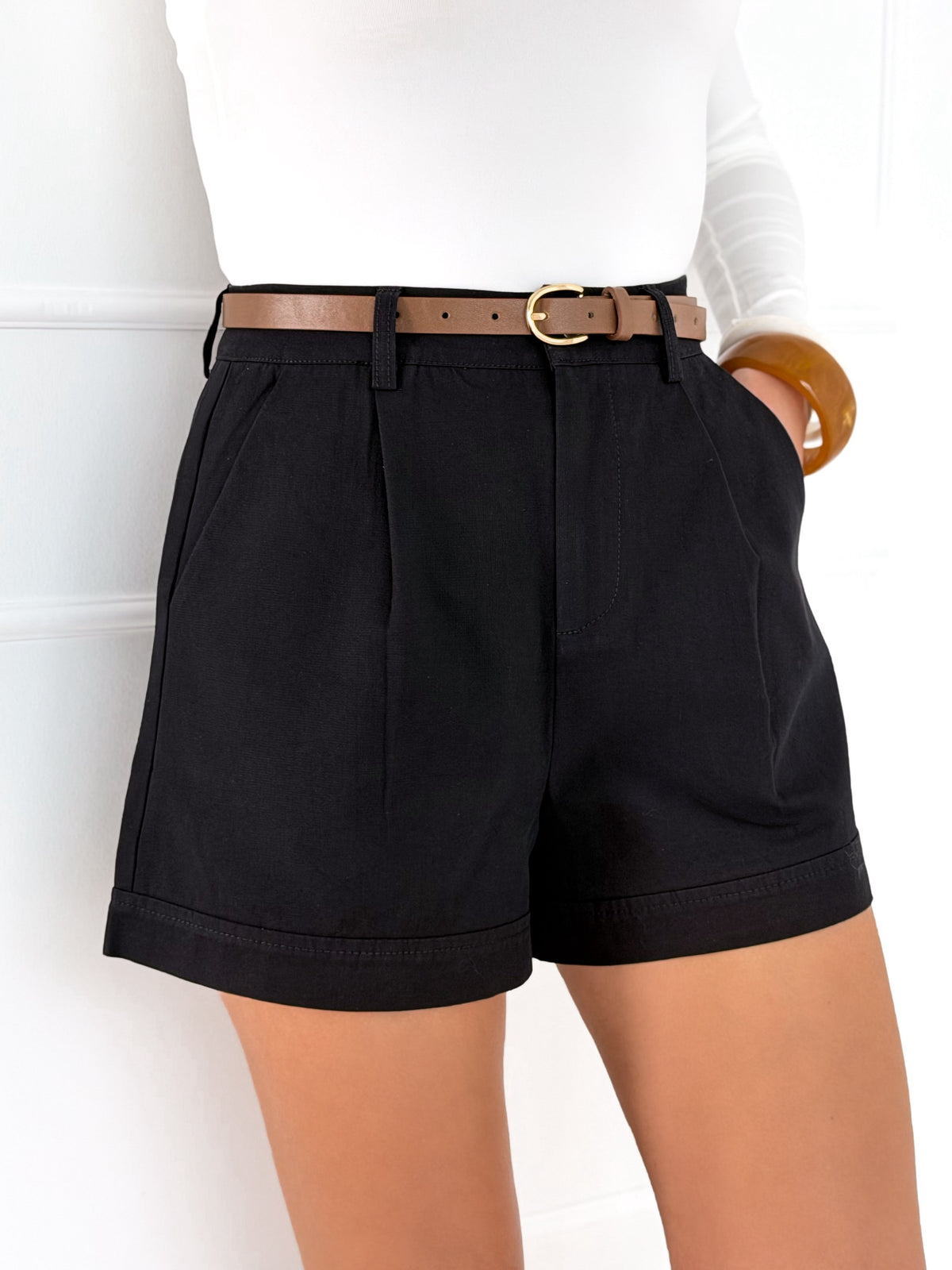 Moteriški šortai su diržu CLYDE Juoda