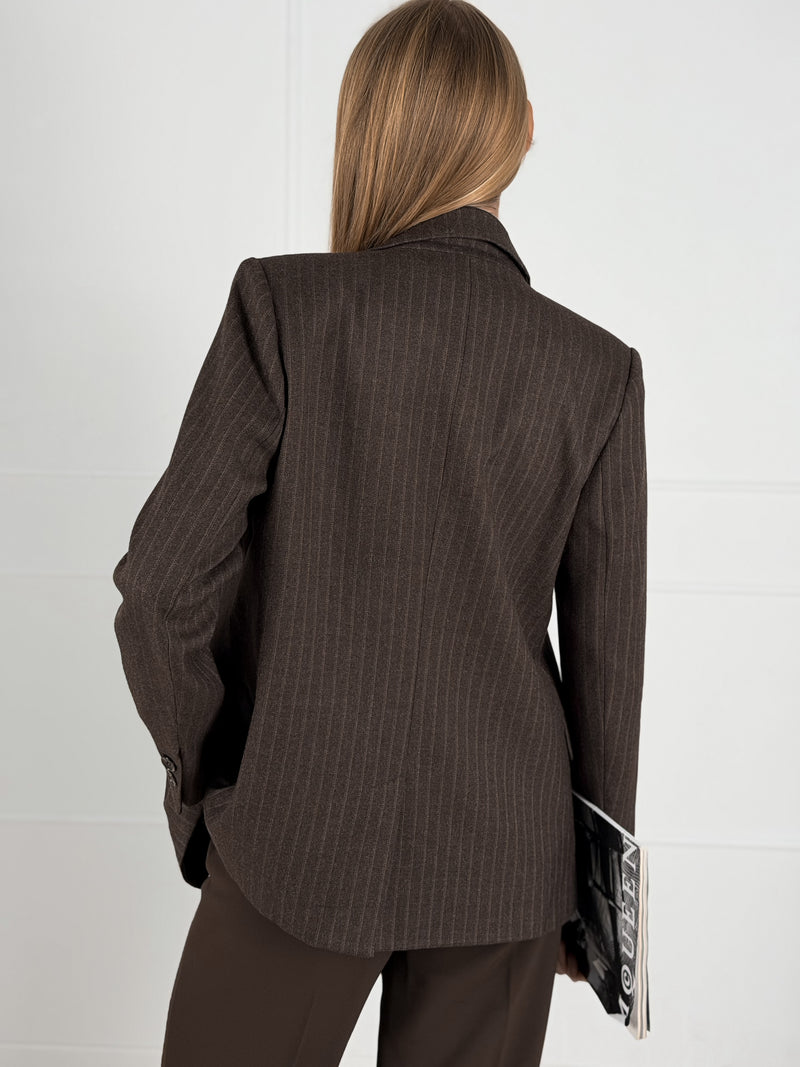 Moteriškas klasikinis dryžuotas švarkas REBECA Ruda