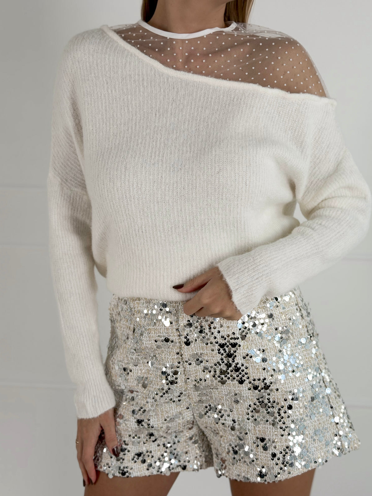 Moteriškas megztinis su vilna ROSELLO Balta