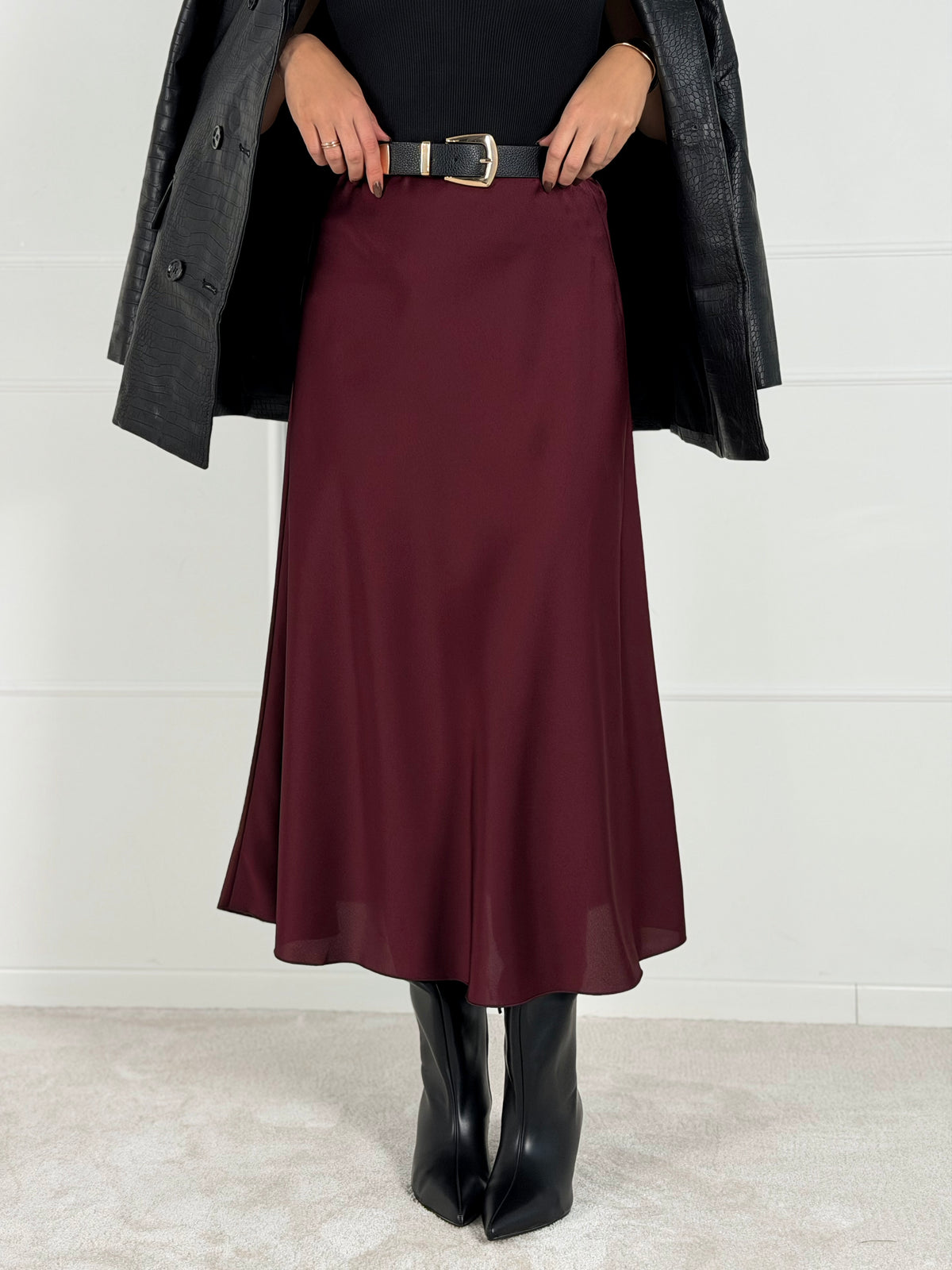 Moteriškas itališkas satino sijonas JENARO Bordo