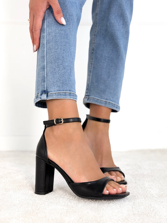 Moteriškos aukštakulnės basutės NELIDA Juoda