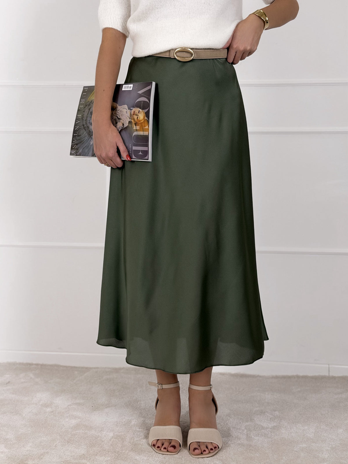 Moteriškas itališkas satino sijonas JENARO Chaki