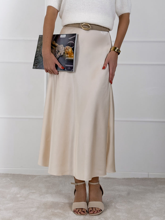 Moteriškas itališkas satino sijonas JENARO Šviesiai Kreminė