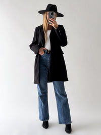 Moteriškas itališkas vidutinio ilgio paltas ELLERY Juoda