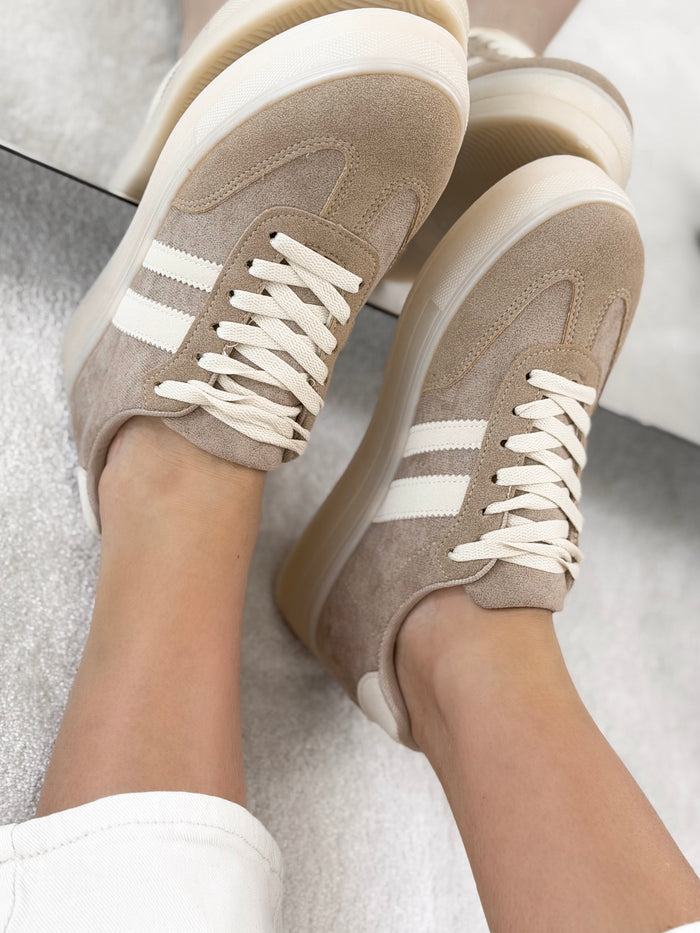 Moteriški laisvalaikio bateliai AYLA Kapučino