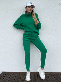 Moteriškas dviejų dalių laisvalaikio kostiumėlis CECILY Žalia