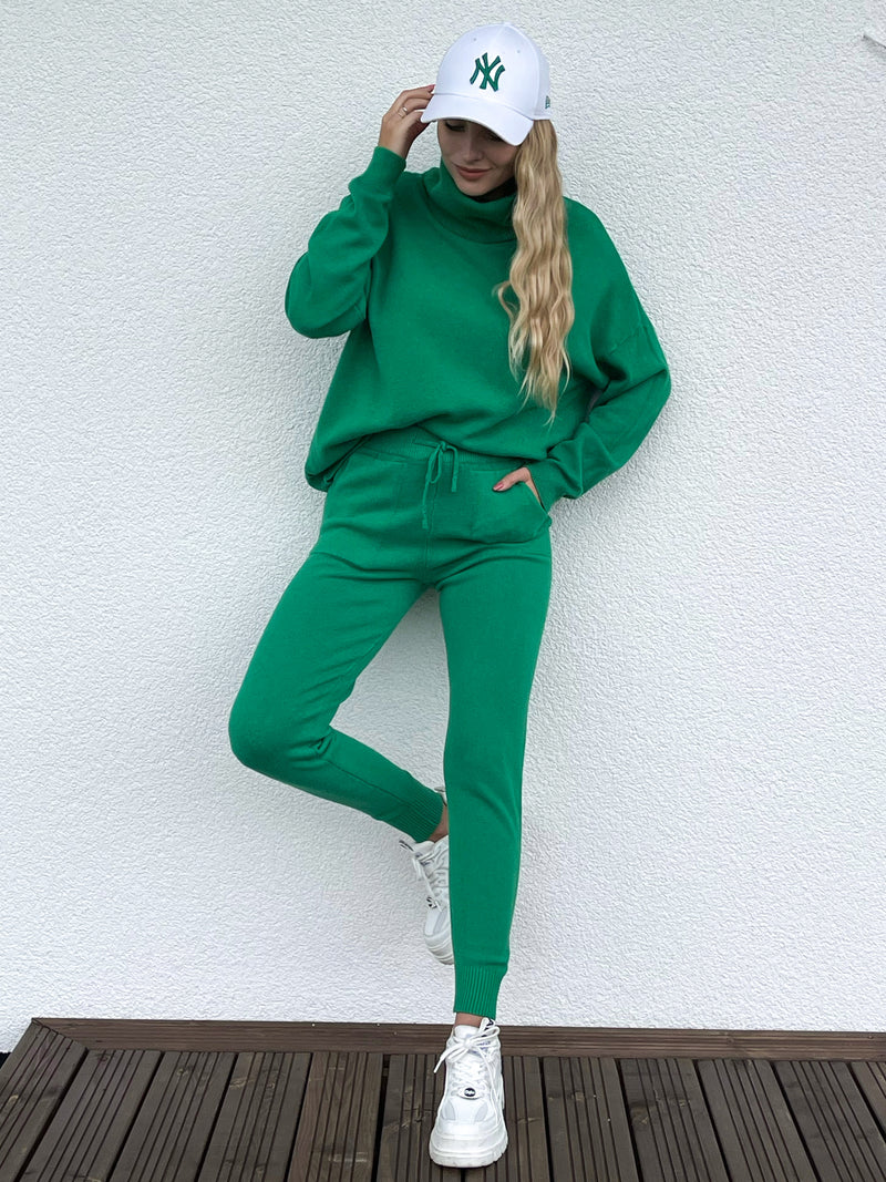 Moteriškas dviejų dalių laisvalaikio kostiumėlis CECILY Žalia