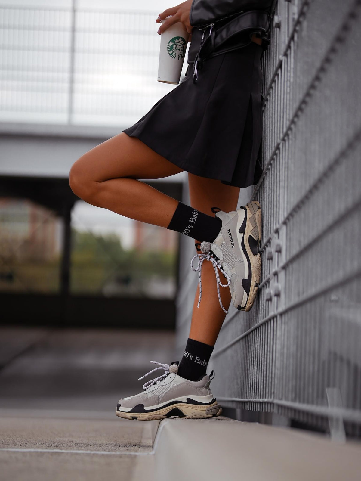 moteriskos-kojines-90s-baby-juoda