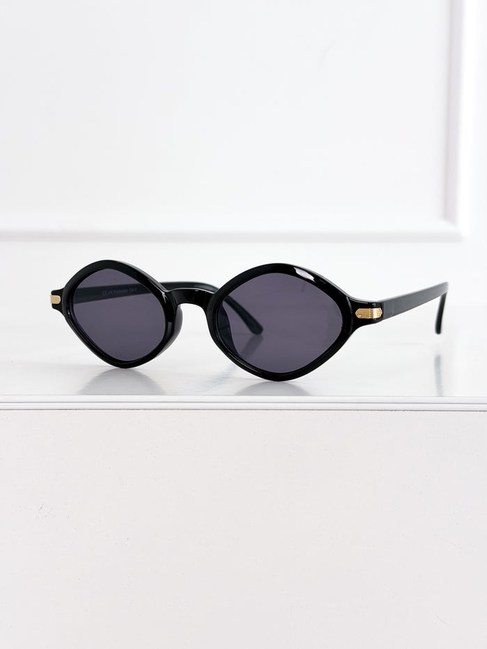 Moteriški saulės akiniai 112 Juoda