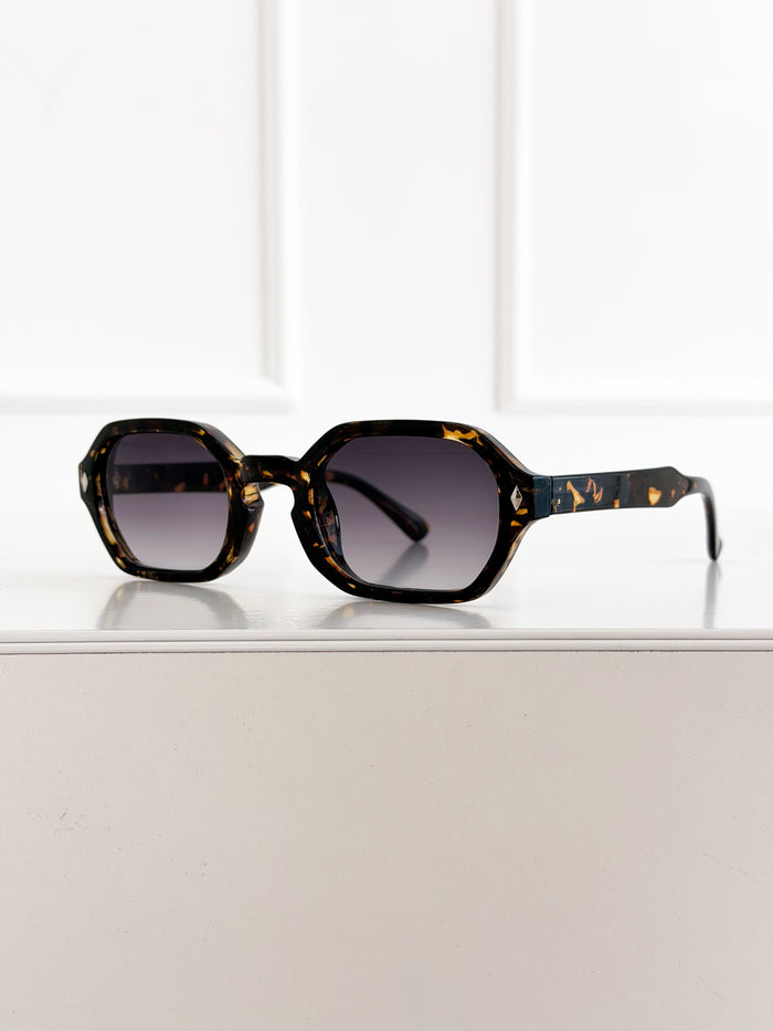 Moteriški saulės akiniai 111 Ruda/Juoda