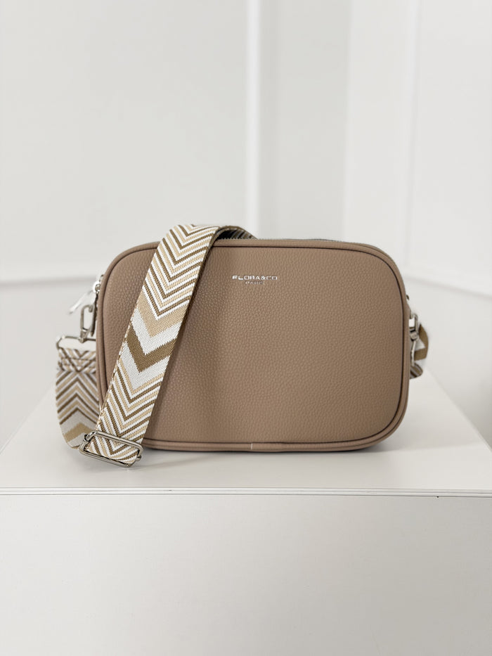 Moteriška dirbtinės odos rankinė THERON Kreminė