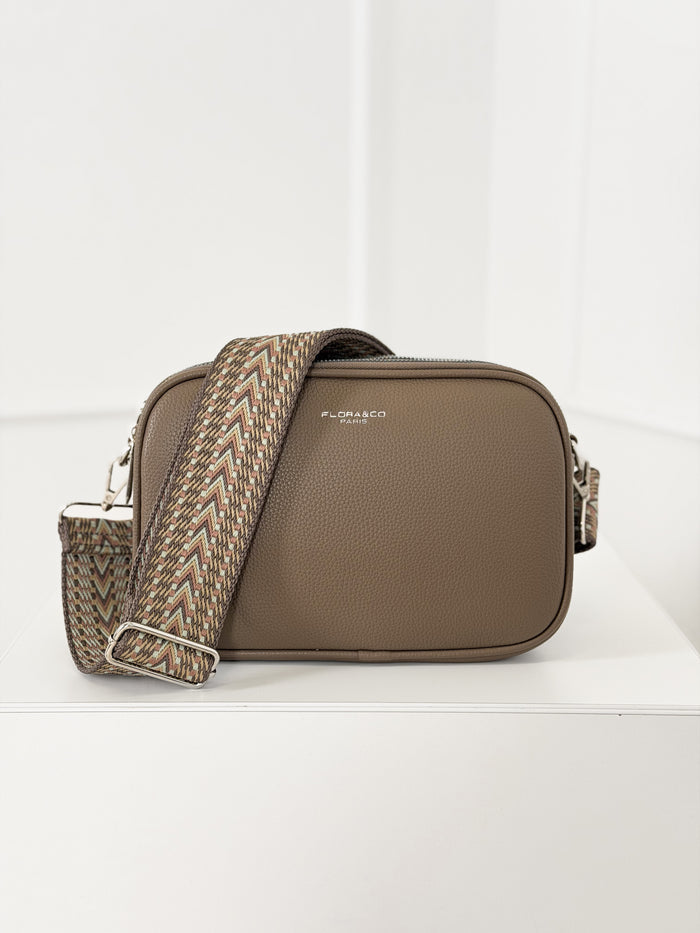 Moteriška dirbtinės odos rankinė THERON Kapučino