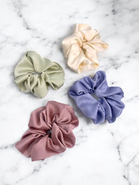 Plaukų gumytė SILK Mėlyna