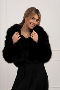 Moteriški trumpi kailiniai NAIRO Juoda