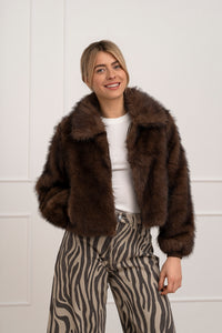 Moteriški trumpi kailiniai SELENA Ruda