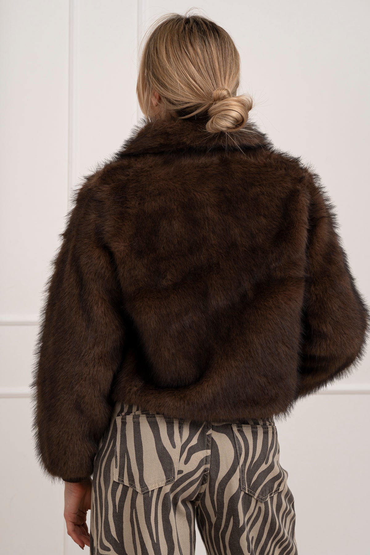 Moteriški trumpi kailiniai SELENA Ruda