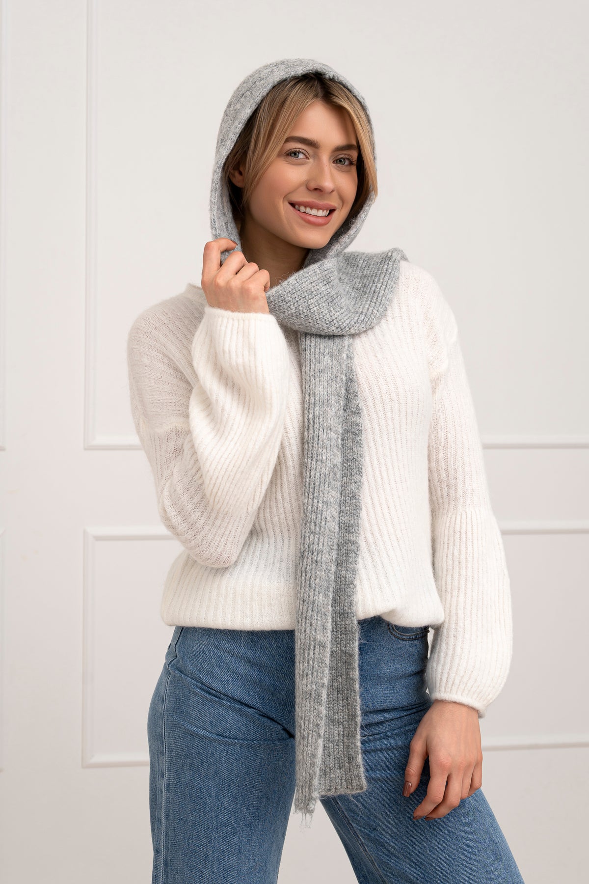 Moteriškas šiltas šalikas su vilna SOFI Pilka