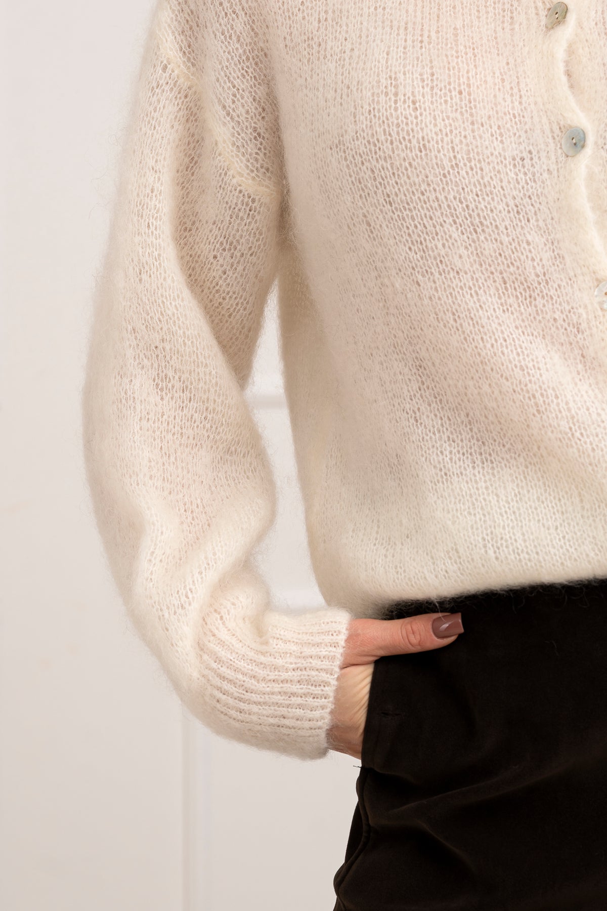 Moteriškas itališkas moheros vilnos megztinis EMELIN Balta