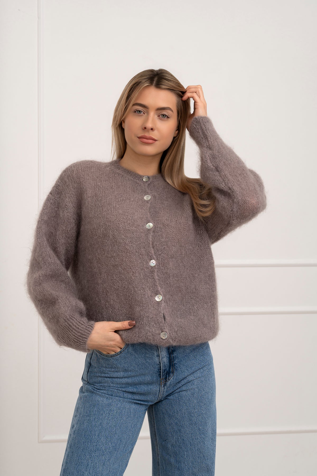 Moteriškas itališkas moheros vilnos megztinis EMELIN Kapučino