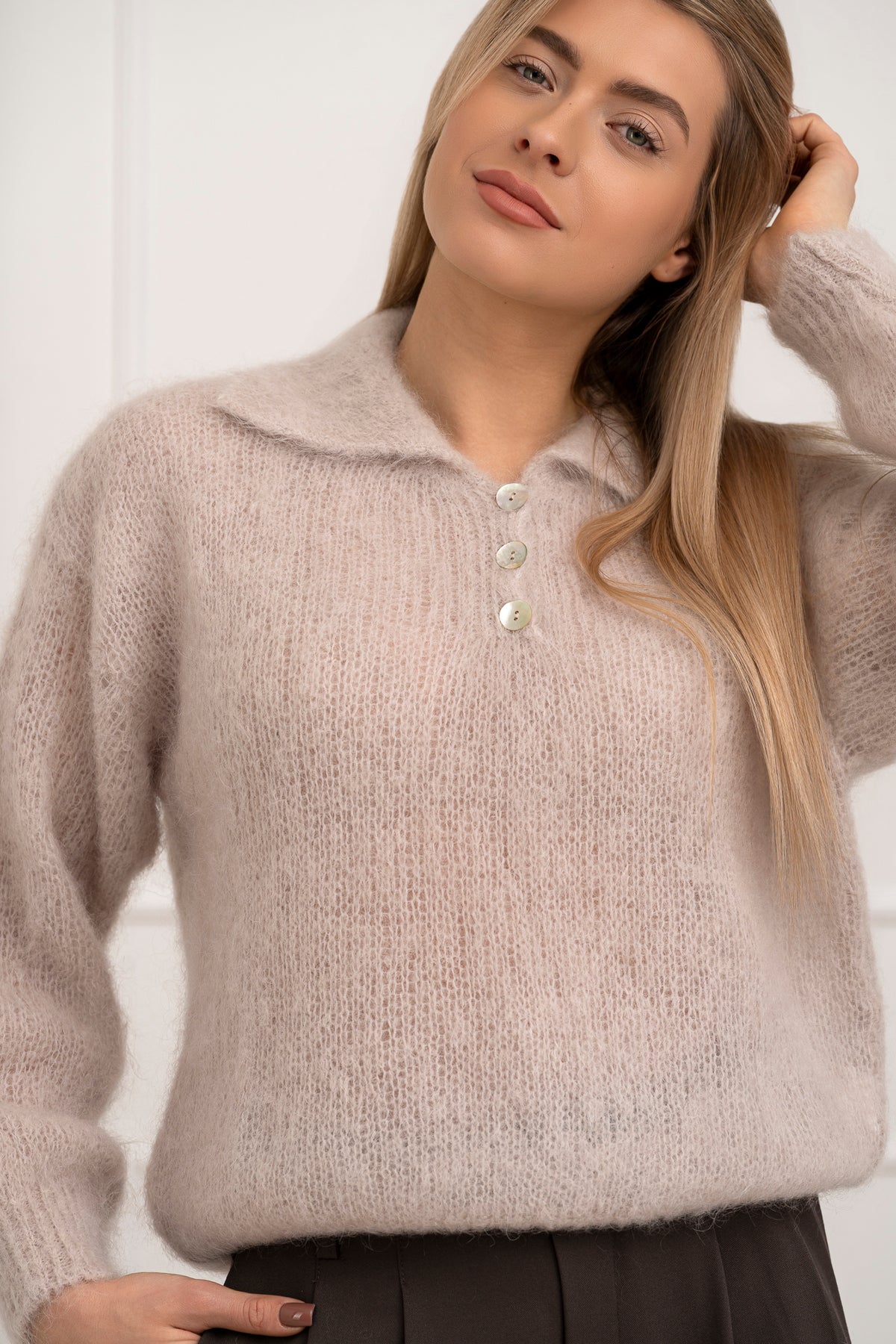 Moteriškas itališkas moheros vilnos megztinis RAYANA Kreminė