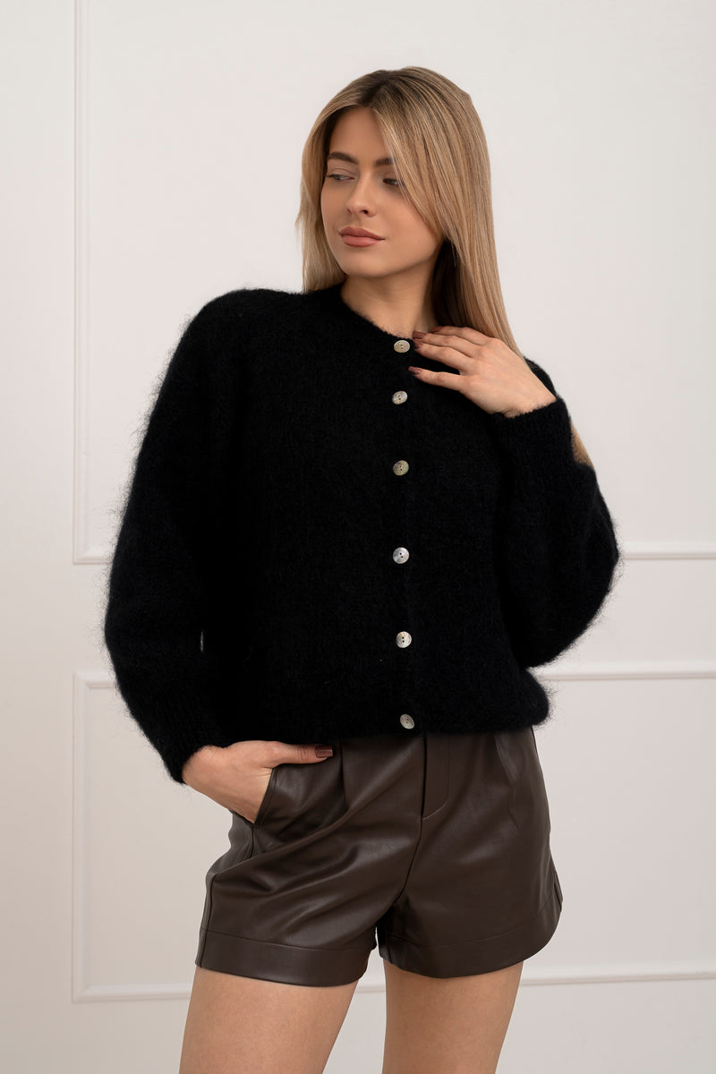 Moteriškas itališkas moheros vilnos megztinis EMELIN Juoda