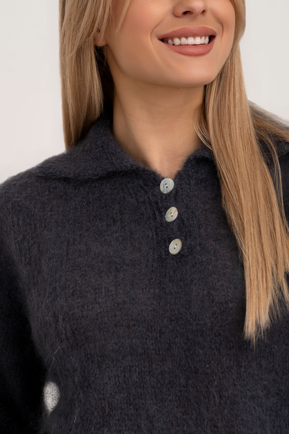 Moteriškas itališkas moheros vilnos megztinis RAYANA Tamsiai pilka