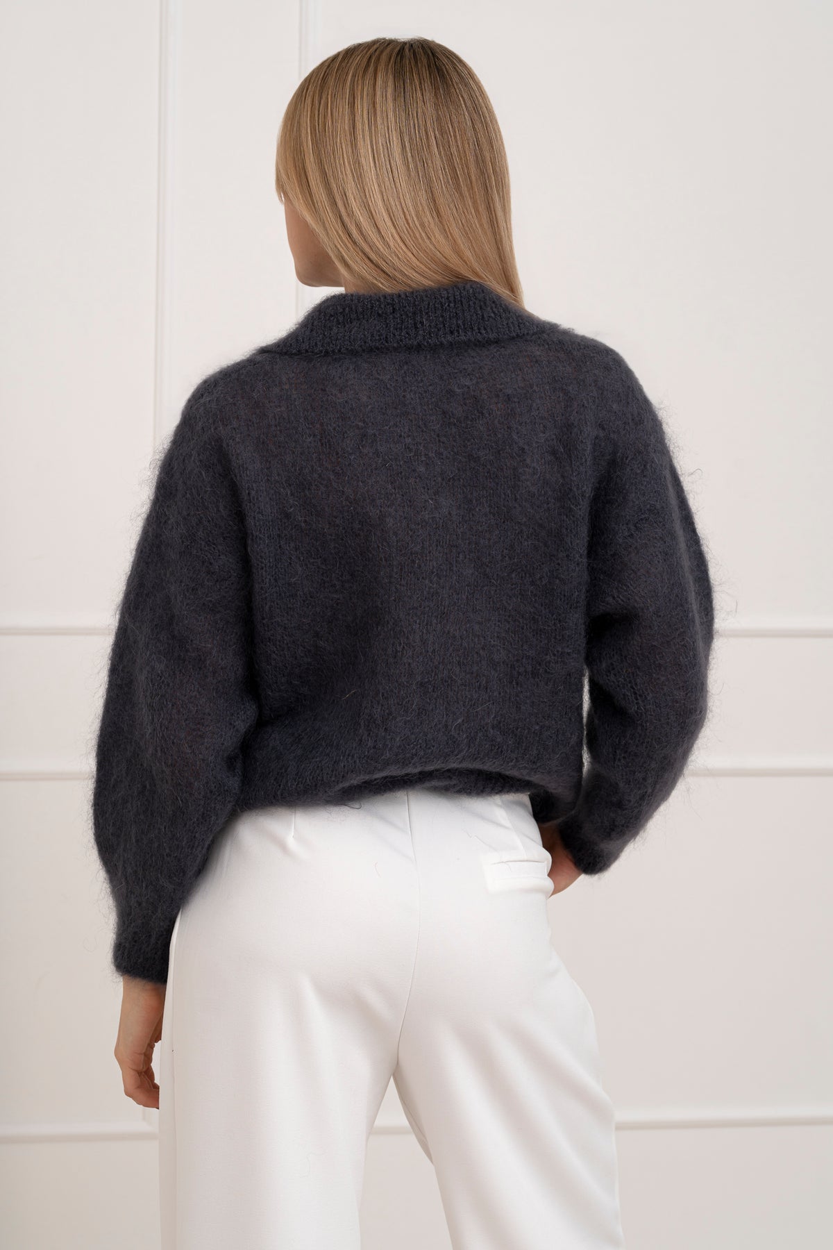 Moteriškas itališkas moheros vilnos megztinis RAYANA Tamsiai pilka