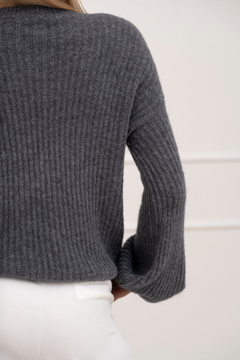 Moteriškas itališkas megztinis su baby alpakos vilna URSULA Tamsiai pilka