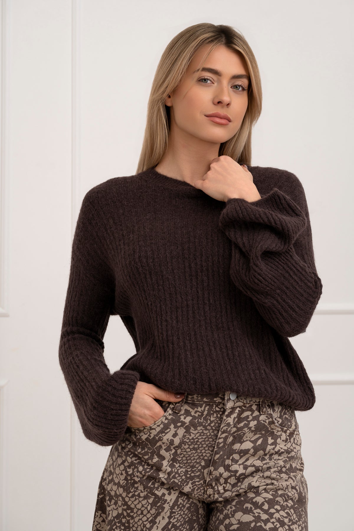 Moteriškas itališkas megztinis su baby alpakos vilna URSULA Tamsiai ruda