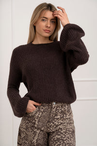 Moteriškas itališkas megztinis su baby alpakos vilna URSULA Tamsiai ruda