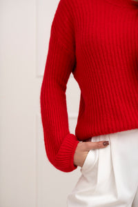 Moteriškas itališkas megztinis su baby alpakos vilna URSULA Raudona