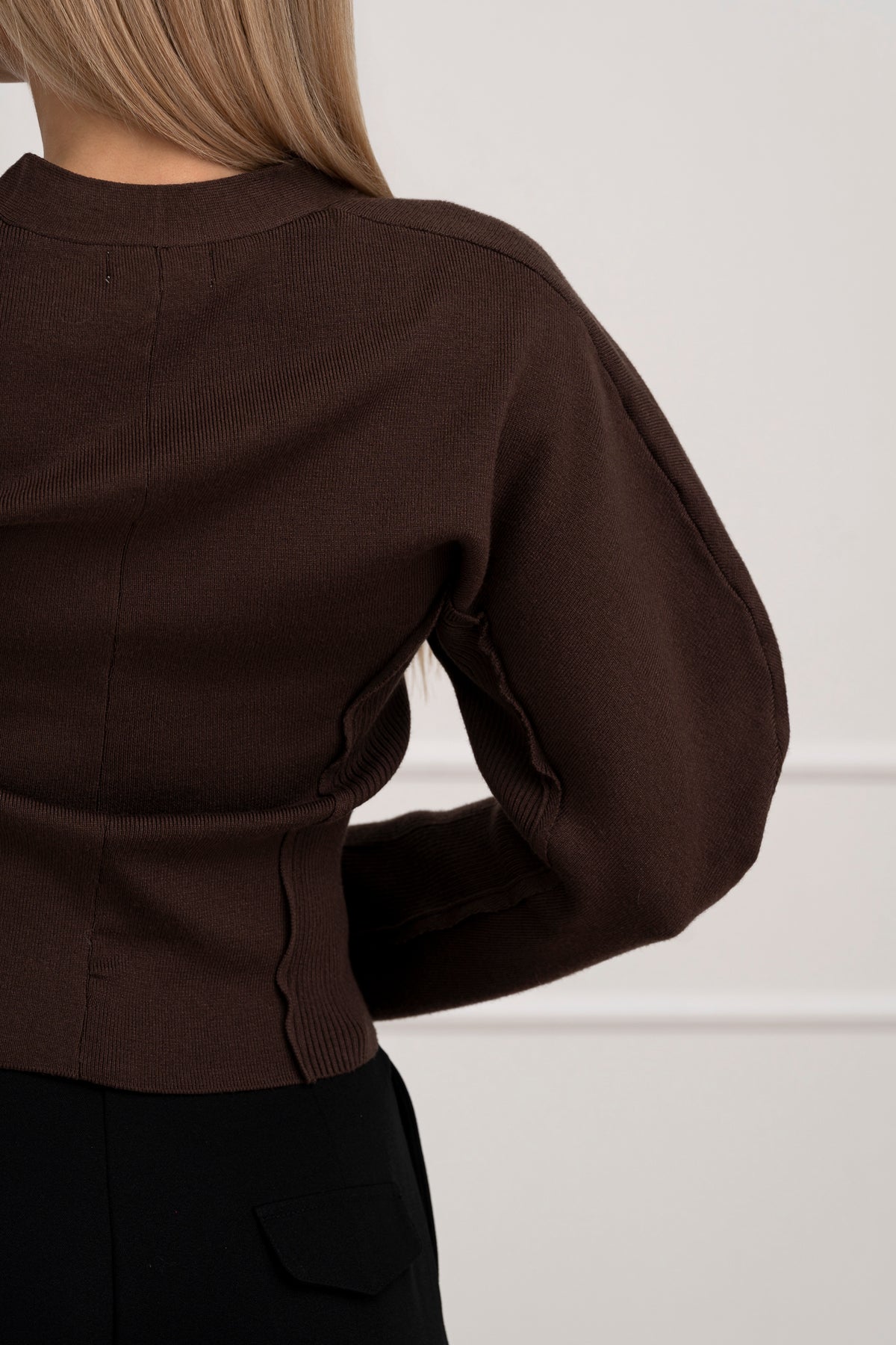 Moteriškas susagstomas megztinis CADENCE Tamsiai ruda