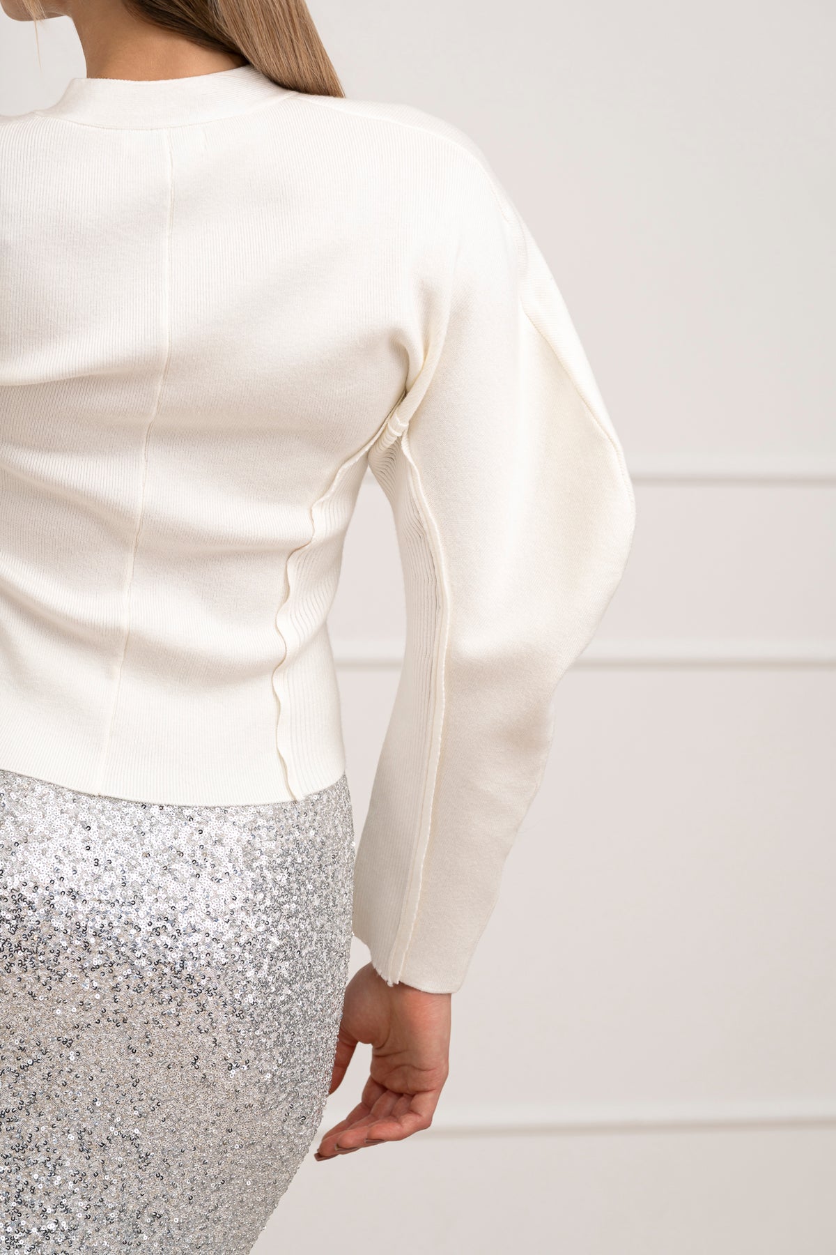 Moteriškas susagstomas megztinis CADENCE Balta